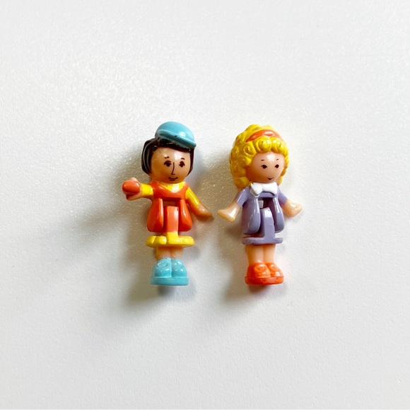 🌸 Polly Pocket | 1992 Polly At The Burger Stand - Picture 1 of 2